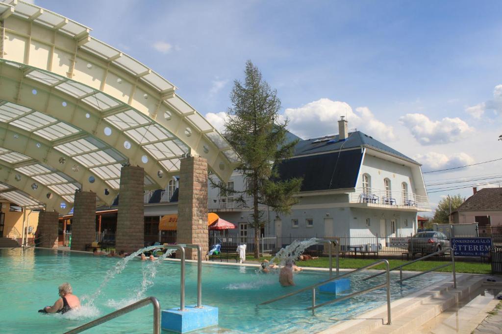 Strand Hotel Bogács Eksteriør bilde